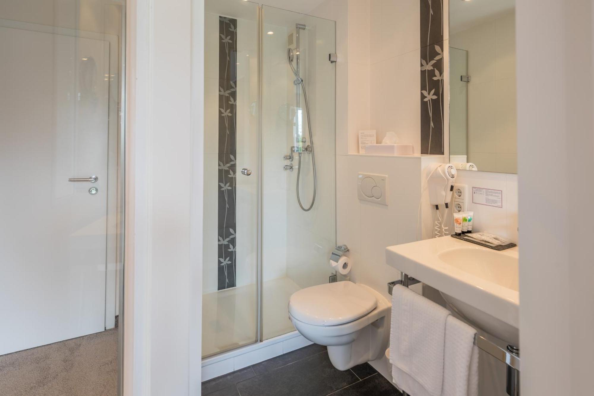 Thomas Hotel Spa & Lifestyle Husum  Extérieur photo